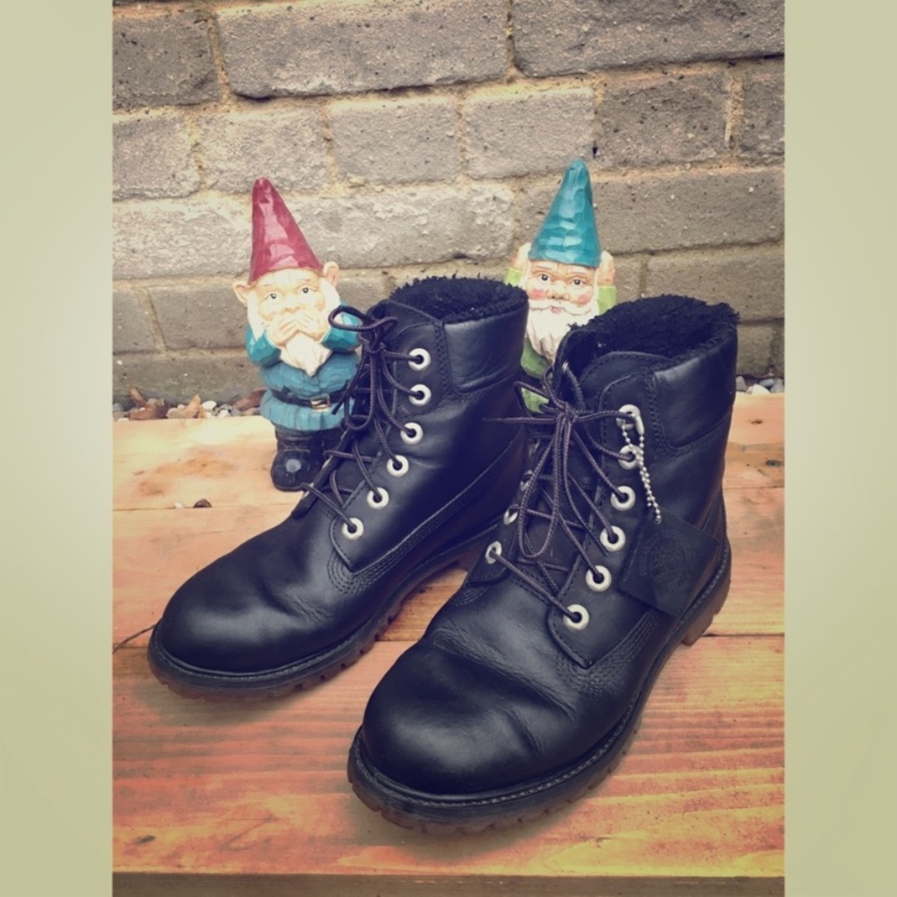 Timberland Black Leather Boots - Picture 1 of 6